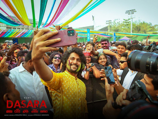 Nani Celebrates Holi At Mumbai Dunk Fest